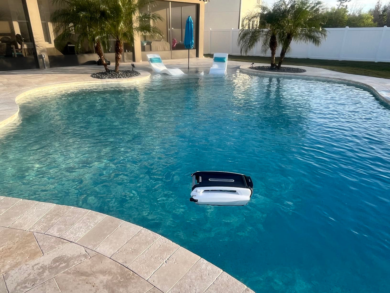 Saving Time and Money with Solar-Powered Pool Skimmers: A Comprehensive Guide