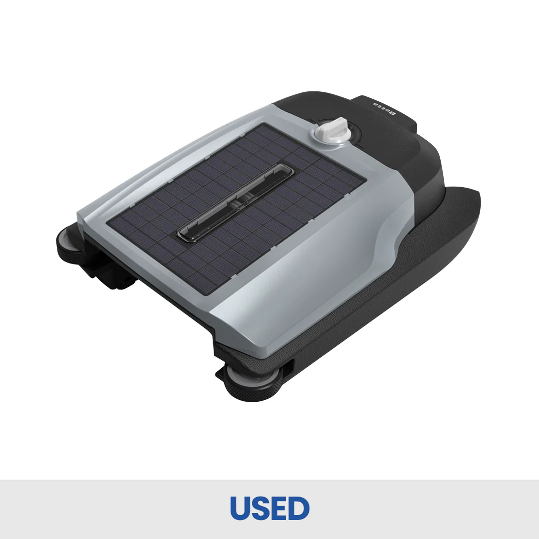 Betta Flex - Solar-Powered Robotic Pool Skimmer (Used)